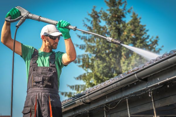 Cost of Gutter Washing in Clifton Park