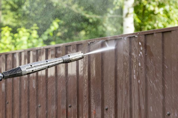 Cost of Vinyl Fence Cleaning in Clifton Park