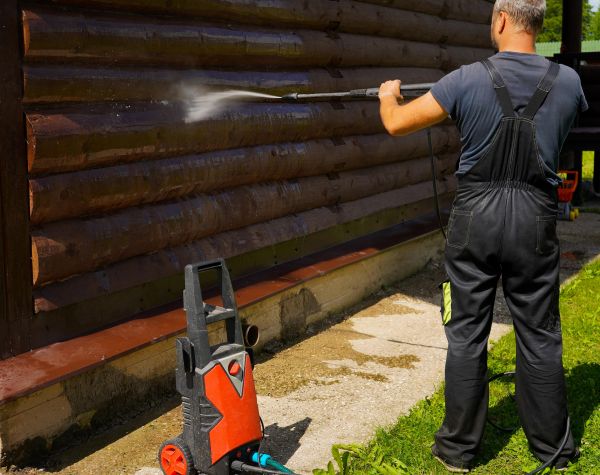 Cost of Log Home Pressure Washing in Clifton Park