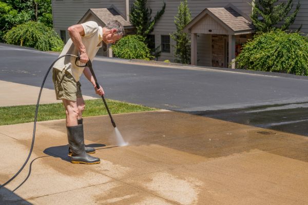 Cost of Concrete Pressure Cleaning in Clifton Park