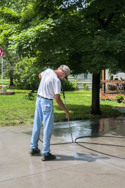 Cost of Driveway Concrete Cleaning in Clifton Park