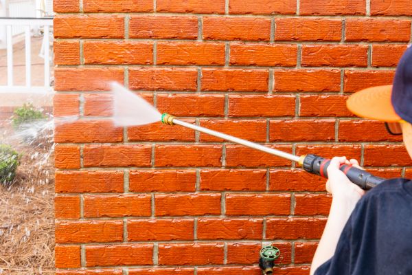 Cost of Wall Pressure Washing in Clifton Park